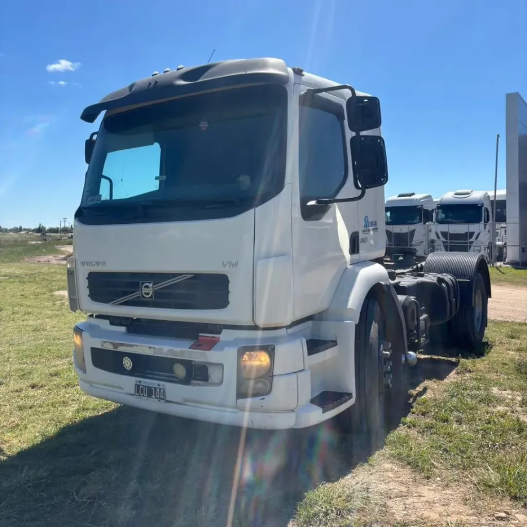 VOLVO VM 310 4X2 TRACTOR