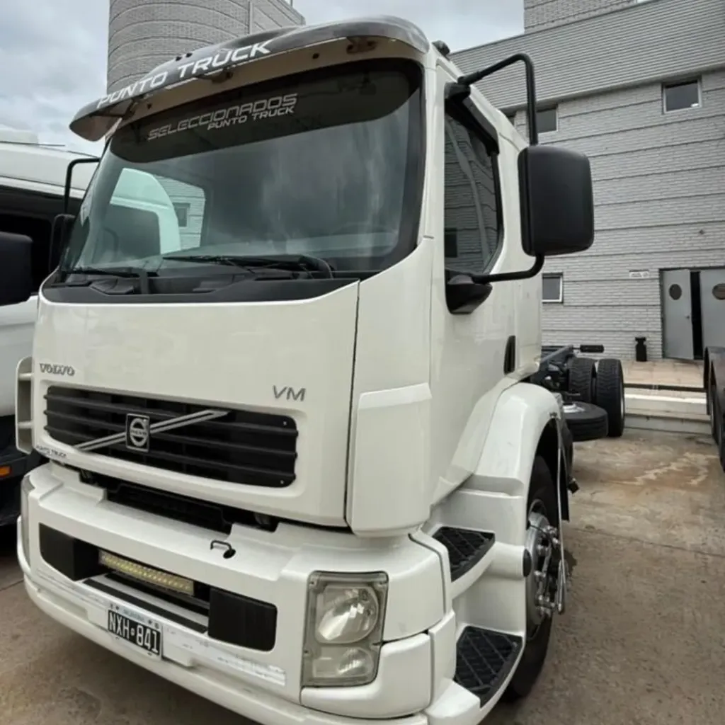 VOLVO VM 210 4X2 CHASIS